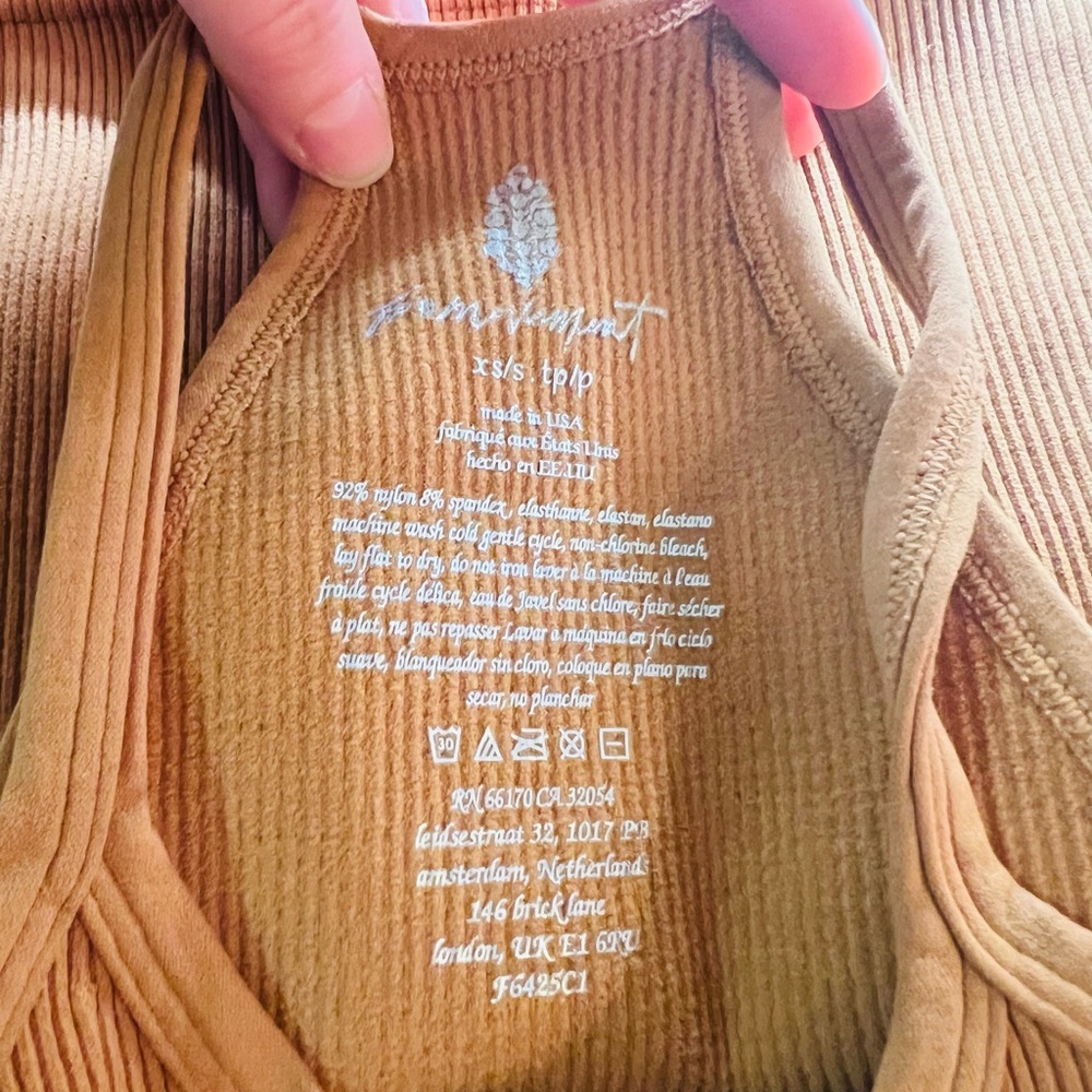 NEW Free People Happiness Runs Long Crop Tank Size XS/S (0-6) Light Earth Color - Picture 5 of 7